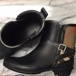 burberry riddlestone